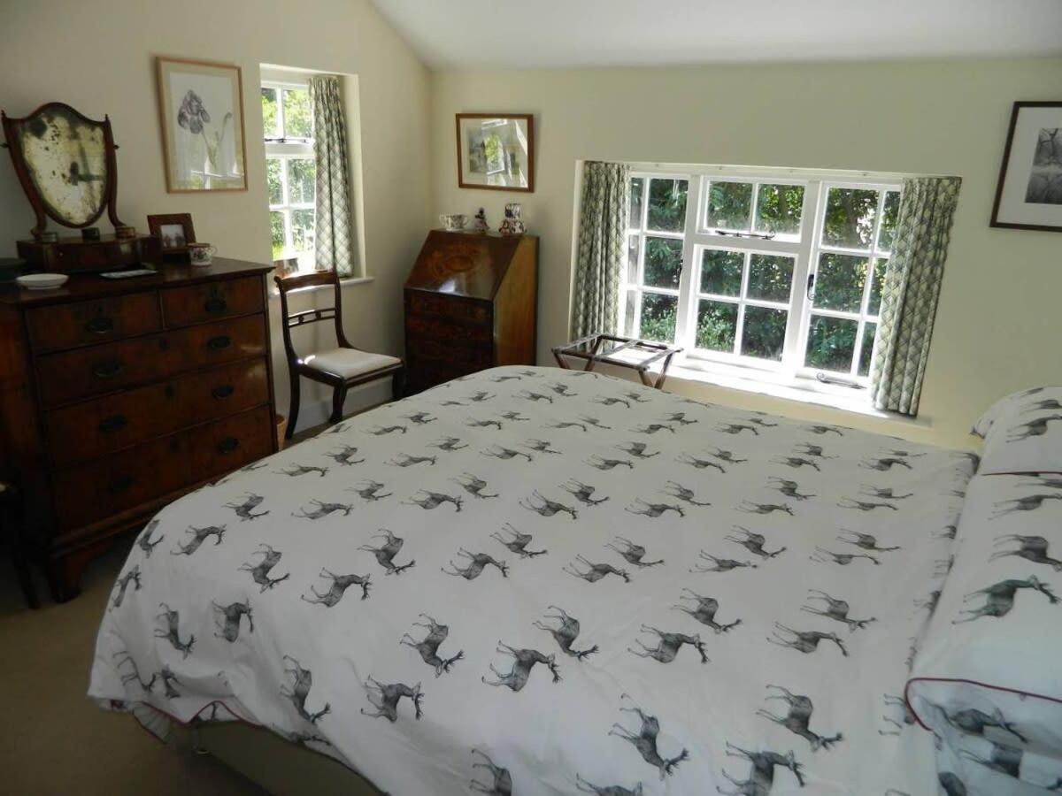 River Cottage A Country Retreat In Wooded Gardens East Stoke  Exterior foto